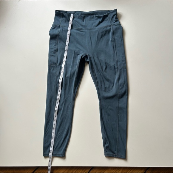 Fabletics Motion365 Dusty Blue Leggings Plus Size 2X - Picture 5 of 11